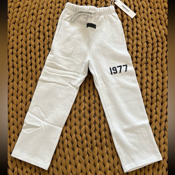 Fear of God Essentials Set - Picture 7 of 9